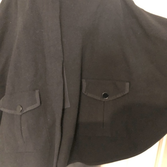 Massimo Dutti black sweater knit zip front mock neck swing cape Size Small new - Picture 13 of 16